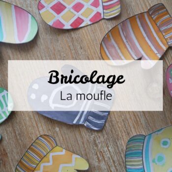 Bricolage la moufle, des moufles en papier, peintes à l'aquarelle dans de multiples couleurs