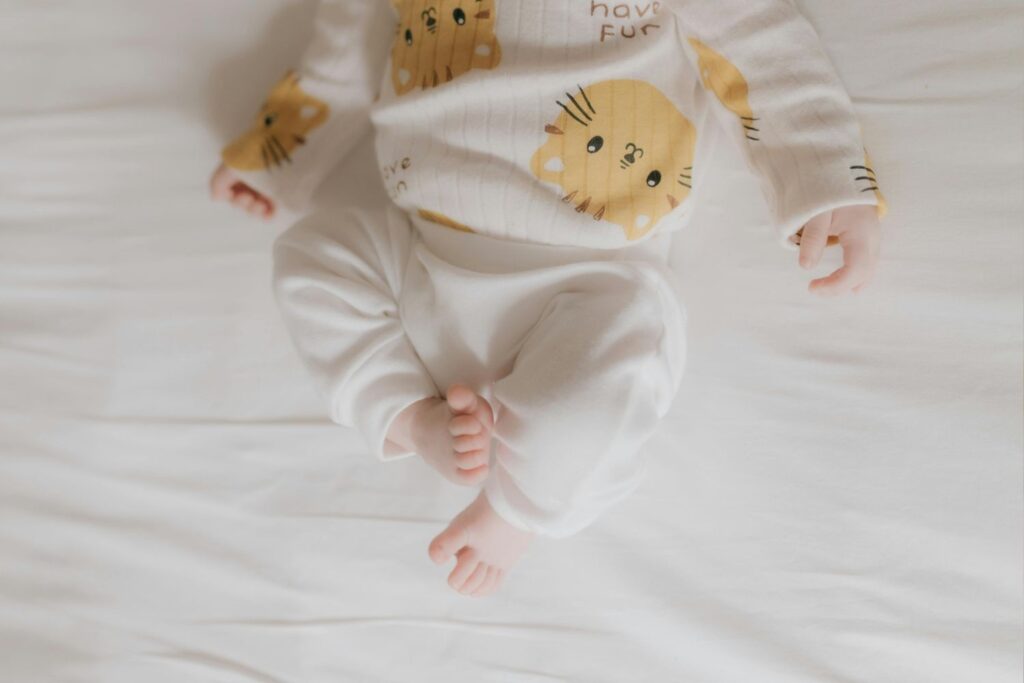 Les pieds d'un bébé
